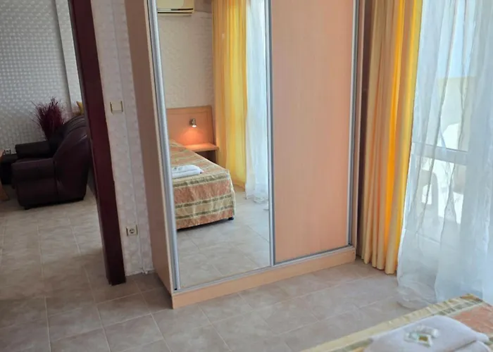 Miramar Palace Lejlighed